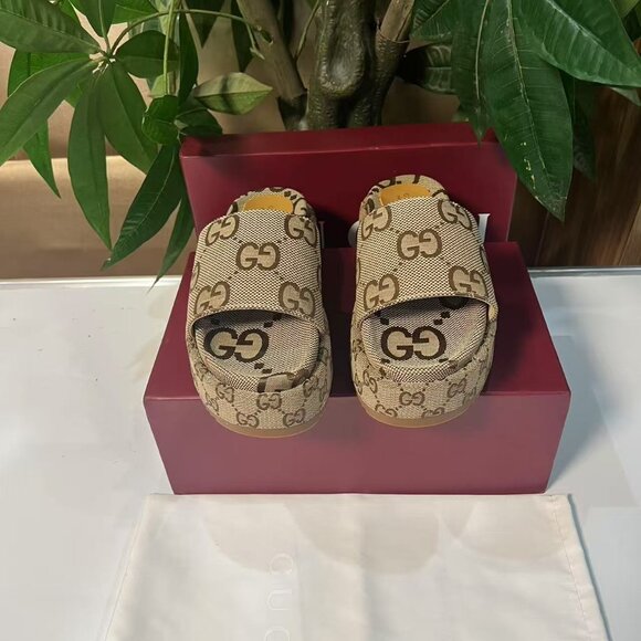 Gucci GG Platform Slide Sandal - Picture 1 of 5